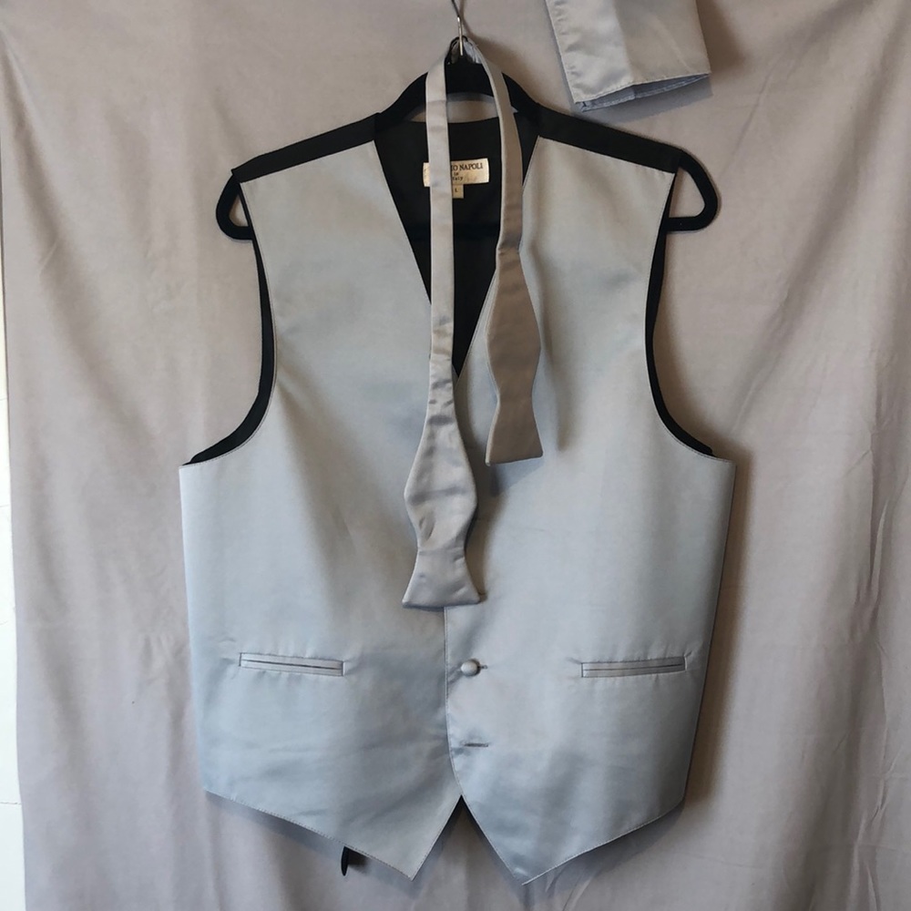 EUC Tuxedo Vest